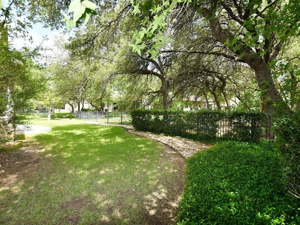 114 Lone Star DR , Georgetown, TX 78633