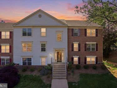 1101 HUNTMASTER TERRACE NE, Unit 201, LEESBURG, VA 20176