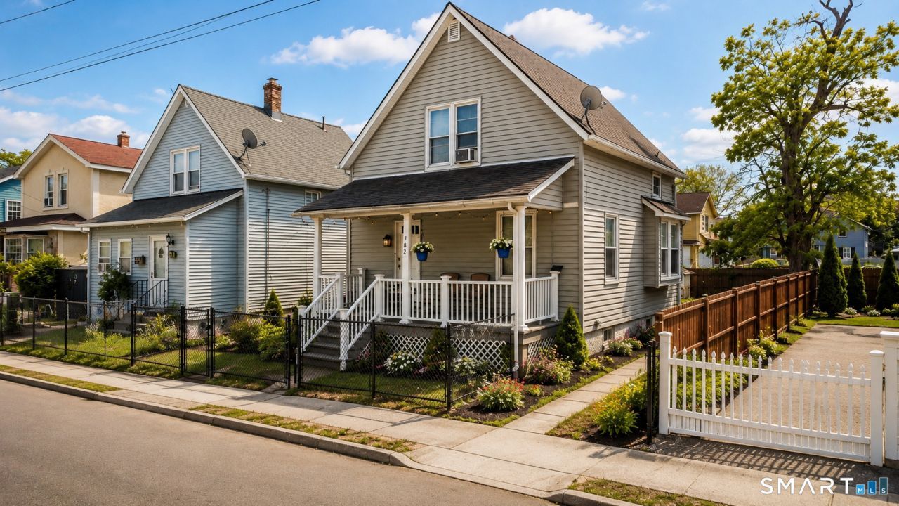 182 Deforest, Bridgeport, CT 06607 Main Photo