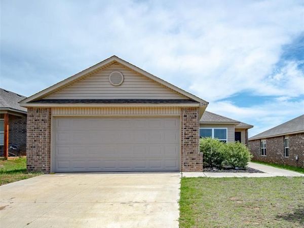 11744 NW 99th Terrace, Yukon, OK 73099