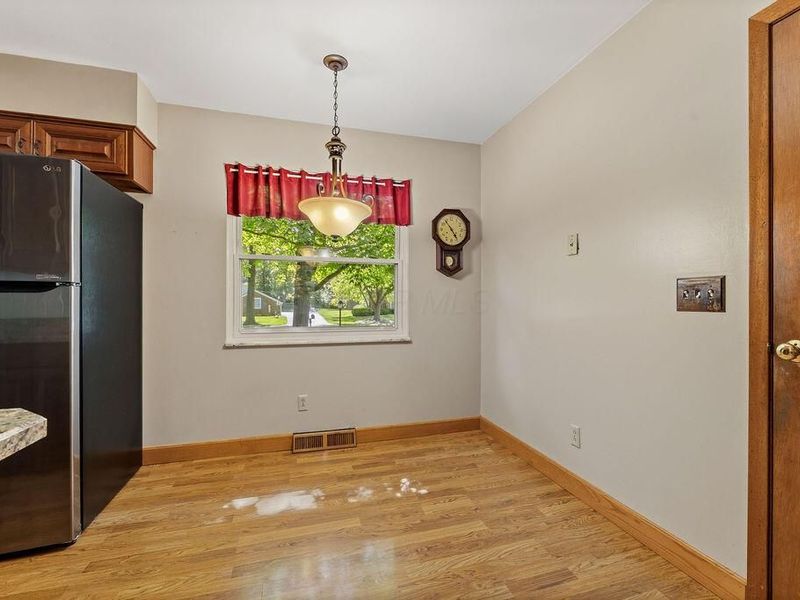 1361 Deerlick Drive, Columbus, OH 43228 Photo 16