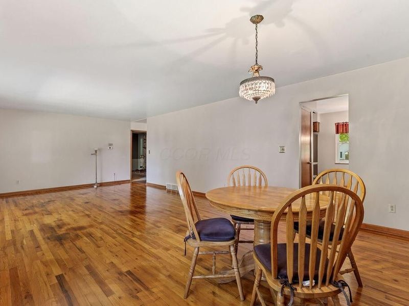 1361 Deerlick Drive, Columbus, OH 43228 Photo 19