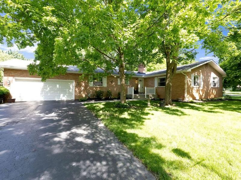 1361 Deerlick Drive, Columbus, OH 43228 Photo 2
