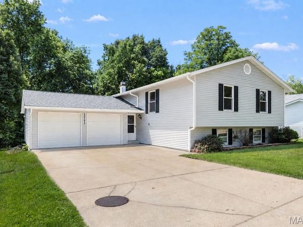 12190 Rain Hollow Court , Maryland Heights, MO 63043
