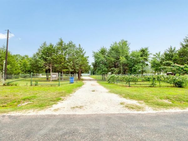 1469 CEDAR MILLS, Gordonville, TX 76245