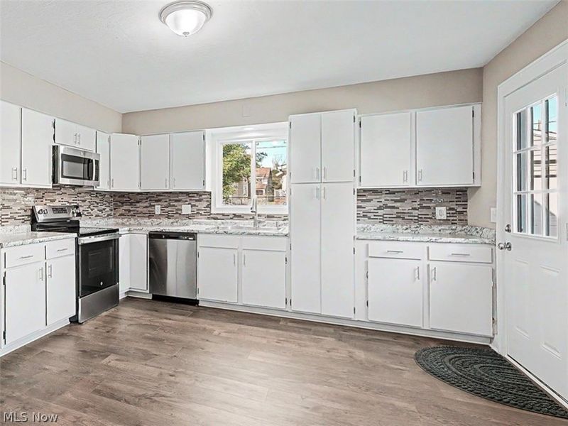 1421 Elder Avenue, Akron, OH 44301 Photo 11