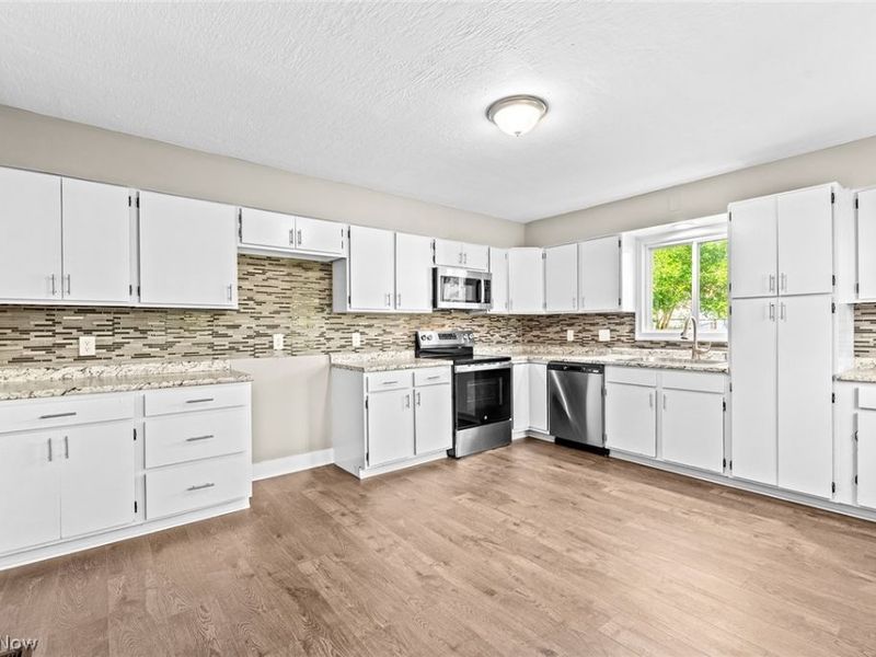 1421 Elder Avenue, Akron, OH 44301 Photo 9