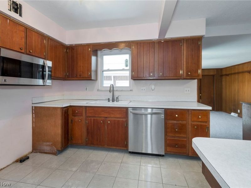 6484 State Road, Parma, OH 44134 Photo 13