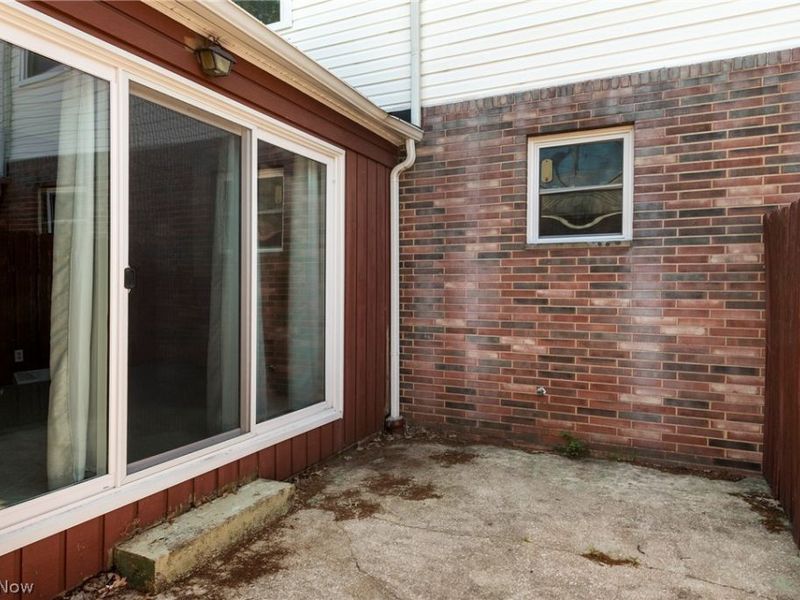 6484 State Road, Parma, OH 44134 Photo 7