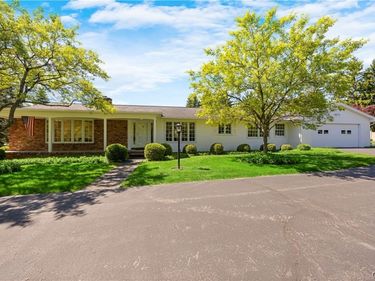 18 Clarmar Road , Fayetteville, NY 13066
