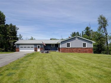 2 Country View Terrace, Brockport, NY 14420