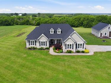 14251 KK Highway, Braymer, MO 64624