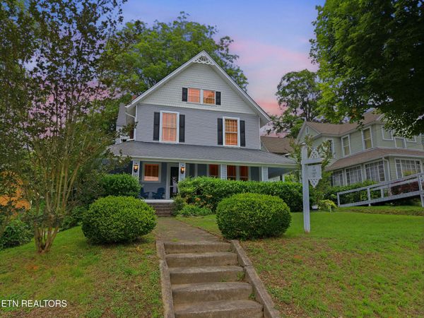 561 Margrave Drive, Harriman, TN 37748