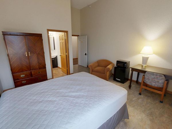 542 Benson Avenue SW, Unit ensuite 11, Willmar, MN 56201