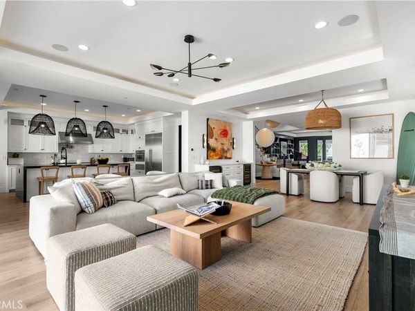 515 Tustin Ave , Newport Beach, CA 92663