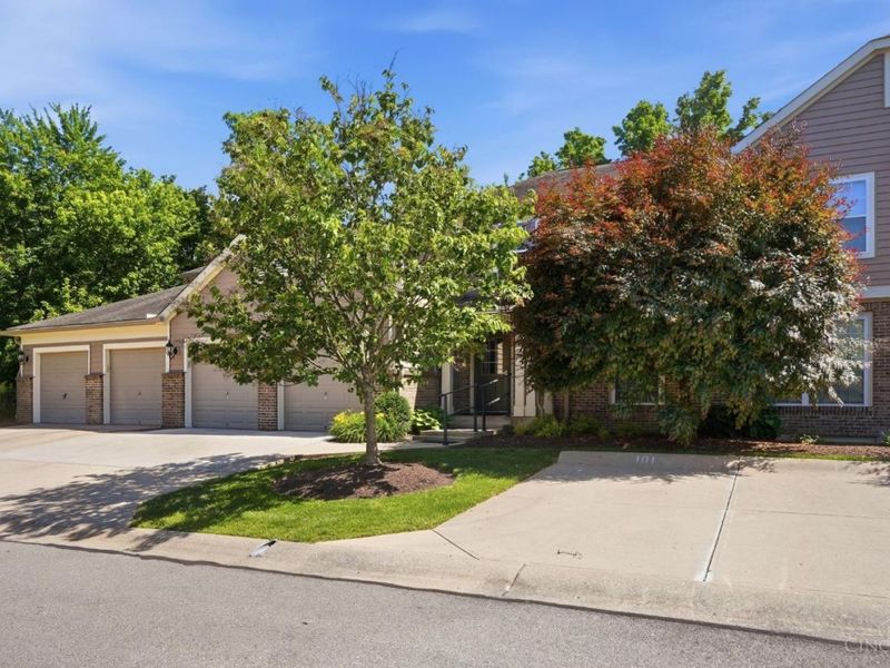 6110 Oakbridge Way, Unit 201, Miami Twp, OH 45150 Photo 4