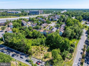 14201 BRADDOCK ROAD , CENTREVILLE, VA 20120