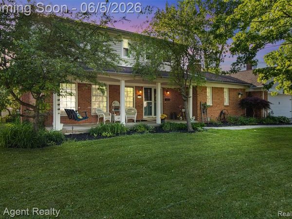 32341 Woody , Fraser, MI 48026