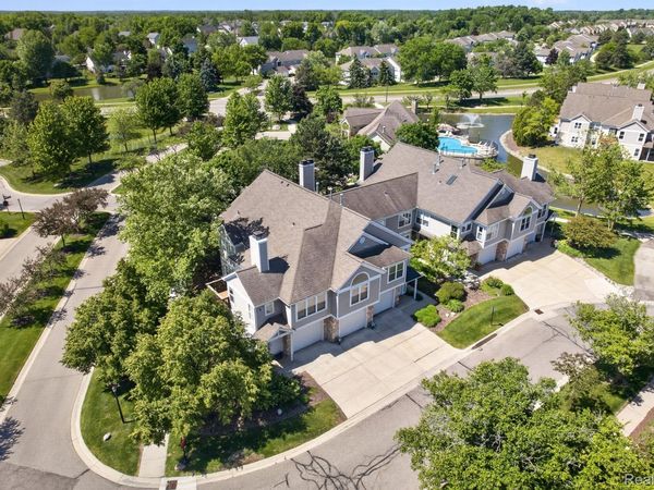 1641 Coburn Drive, Ann Arbor, Mi 48108