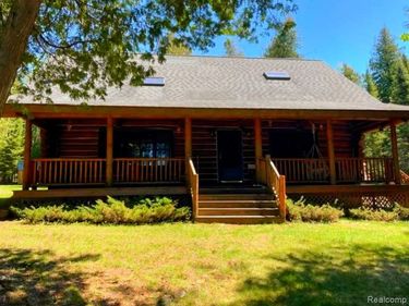 2995 S Lakeshore Drive , Bois Blanc Twp, MI 49775
