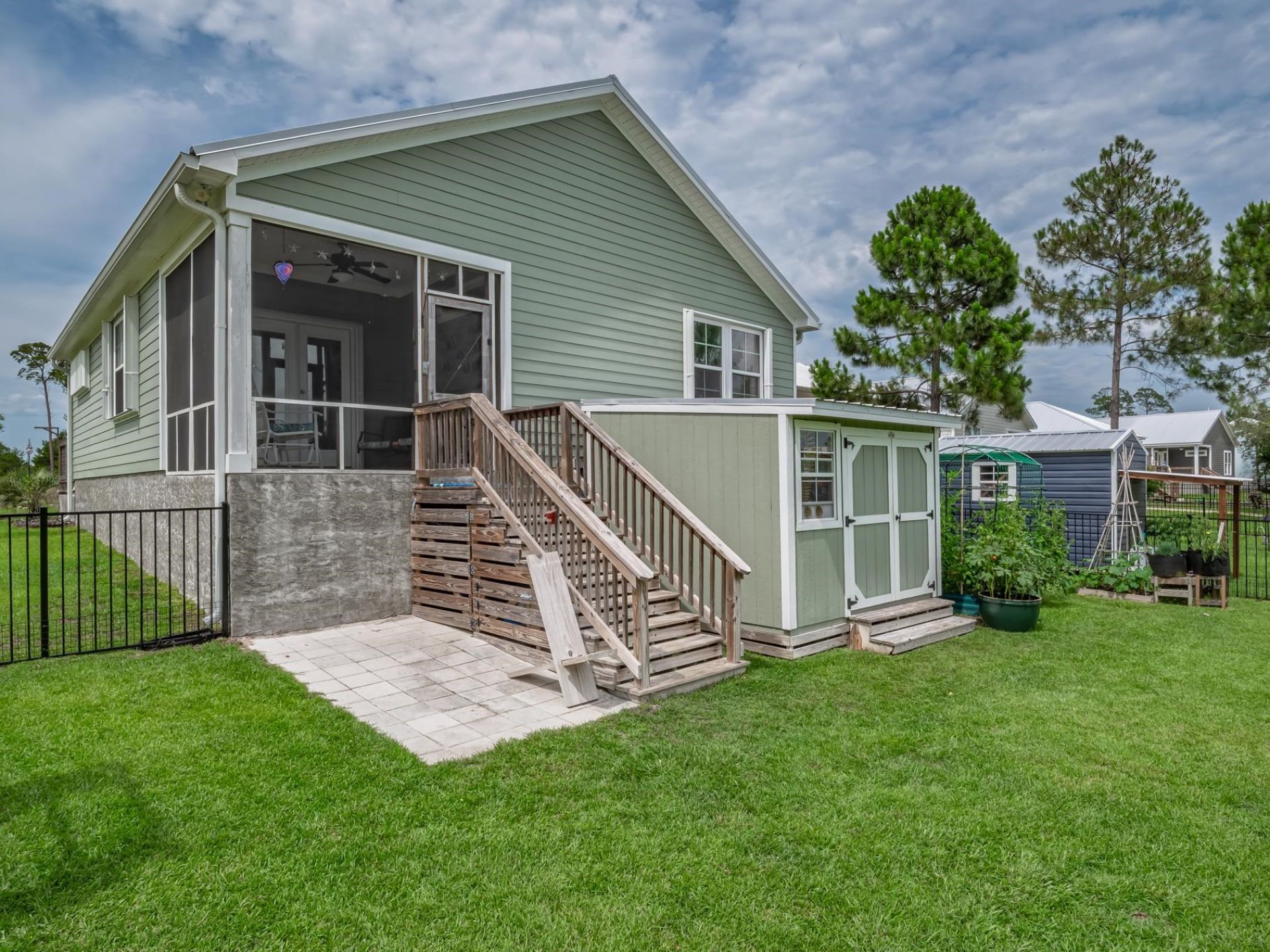 272 Lake Mckissack Lane , Carrabelle, FL 32322 Photo