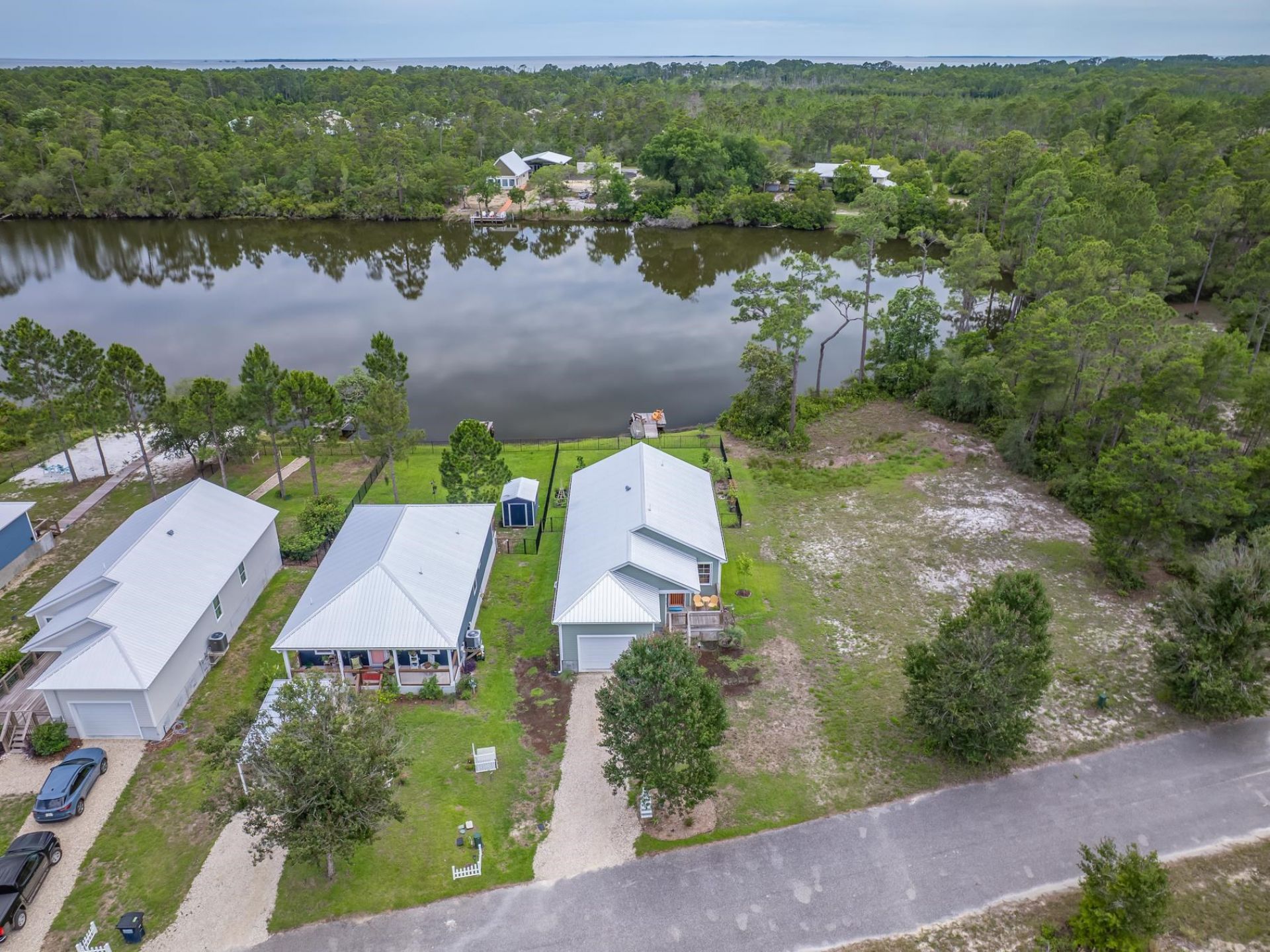 272 Lake Mckissack Lane , Carrabelle, FL 32322 Photo