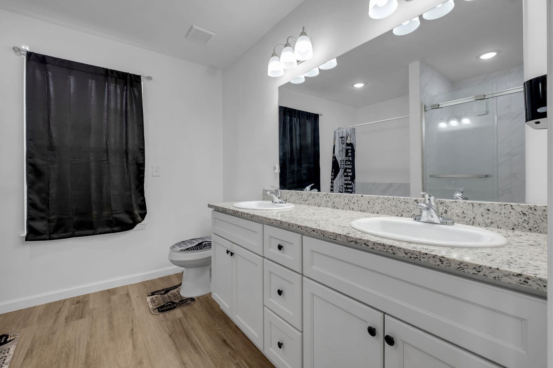 94 Deloris Madison Drive, Midway, FL 32343 Photo