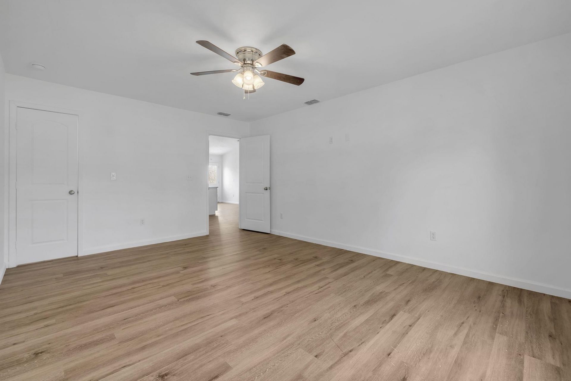 94 Deloris Madison Drive, Midway, FL 32343 Photo