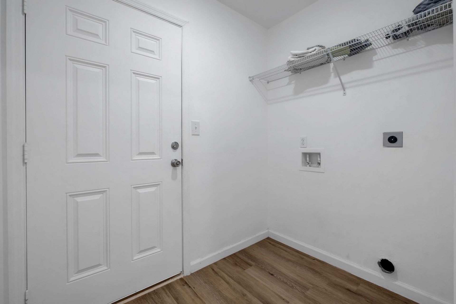 94 Deloris Madison Drive, Midway, FL 32343 Photo