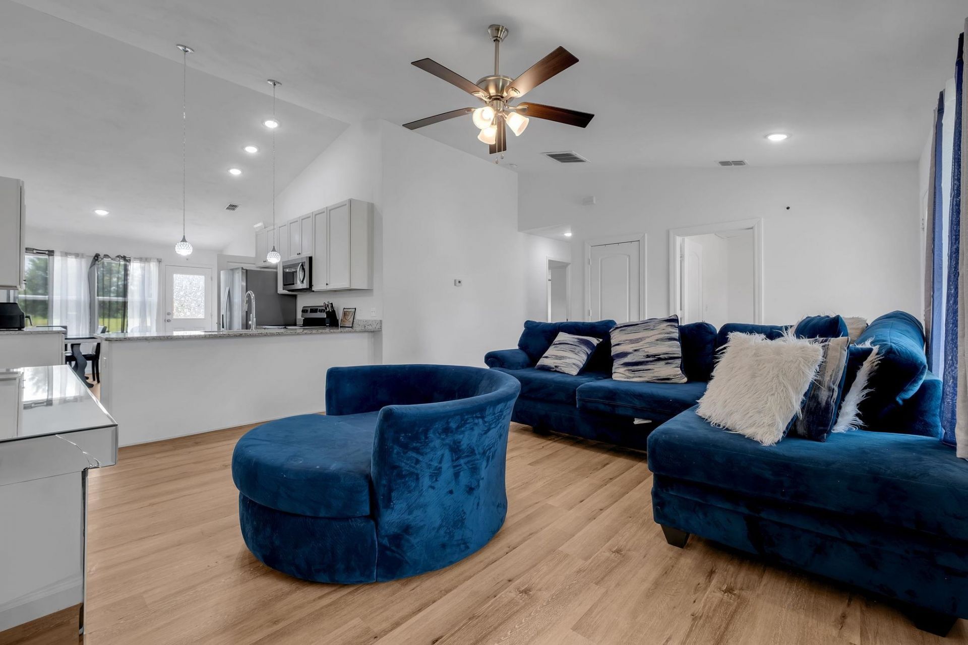 94 Deloris Madison Drive, Midway, FL 32343 Photo