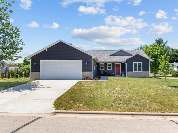65 SHORE DRIVE, Clintonville, WI 54929