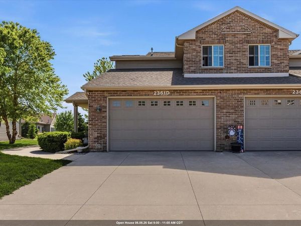 2361 E PLANK CIRCLE, Unit D, Appleton, WI 54915