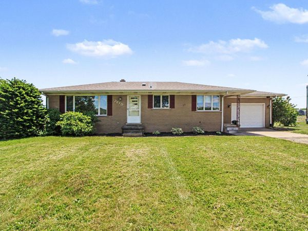 7610 Willis Road, Ypsilanti, MI 48197