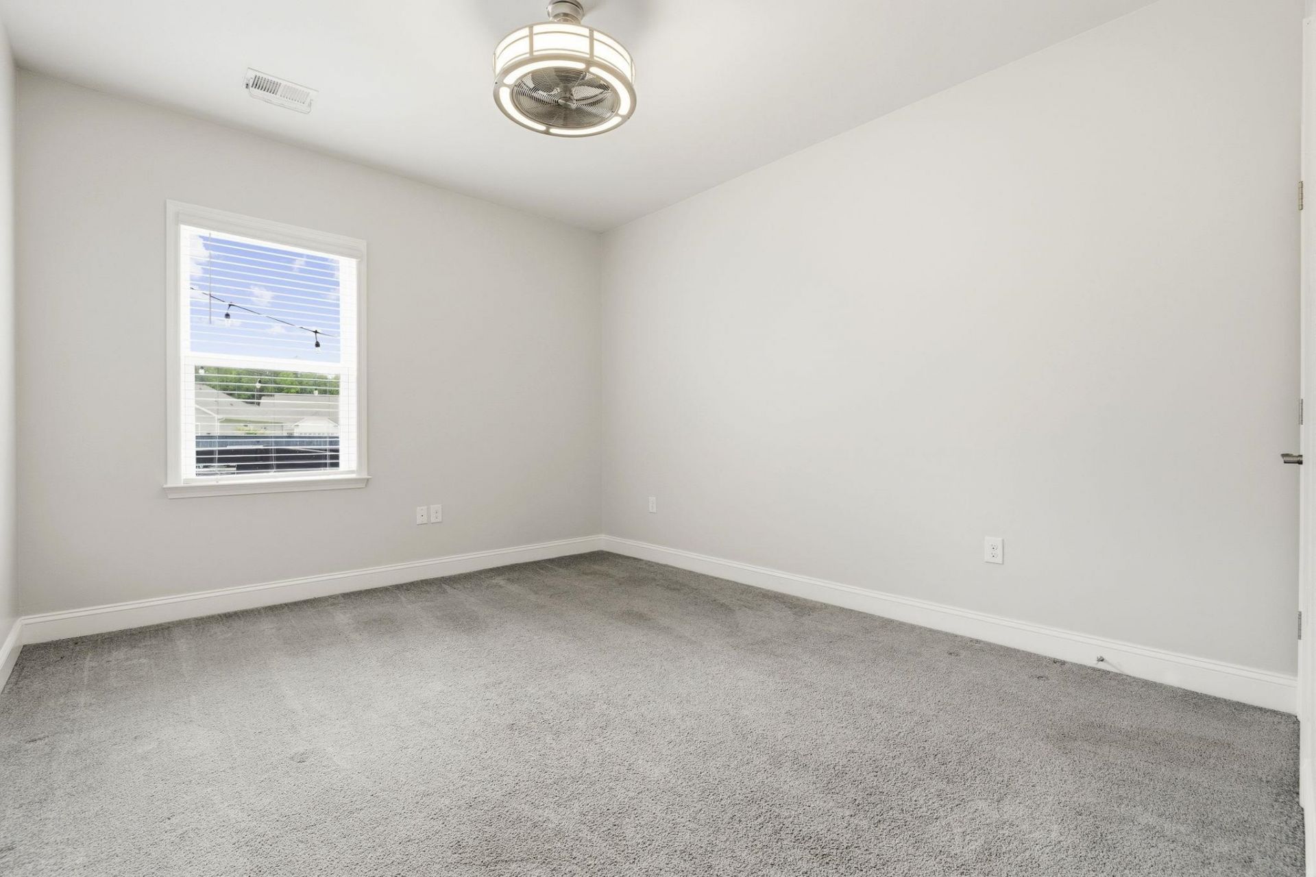 1620 Villena Dr. Photo 23