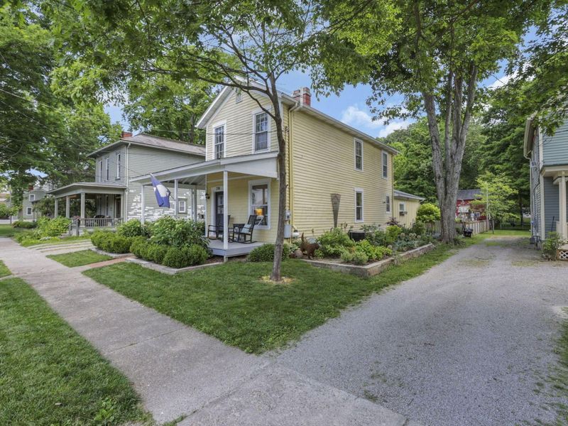 216 S Pearl Street, Granville, OH 43023 Photo 2