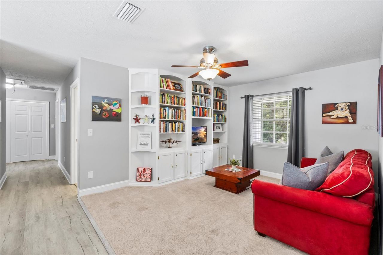 18010 Clear Lake Drive, Lutz, FL 33548 Photo