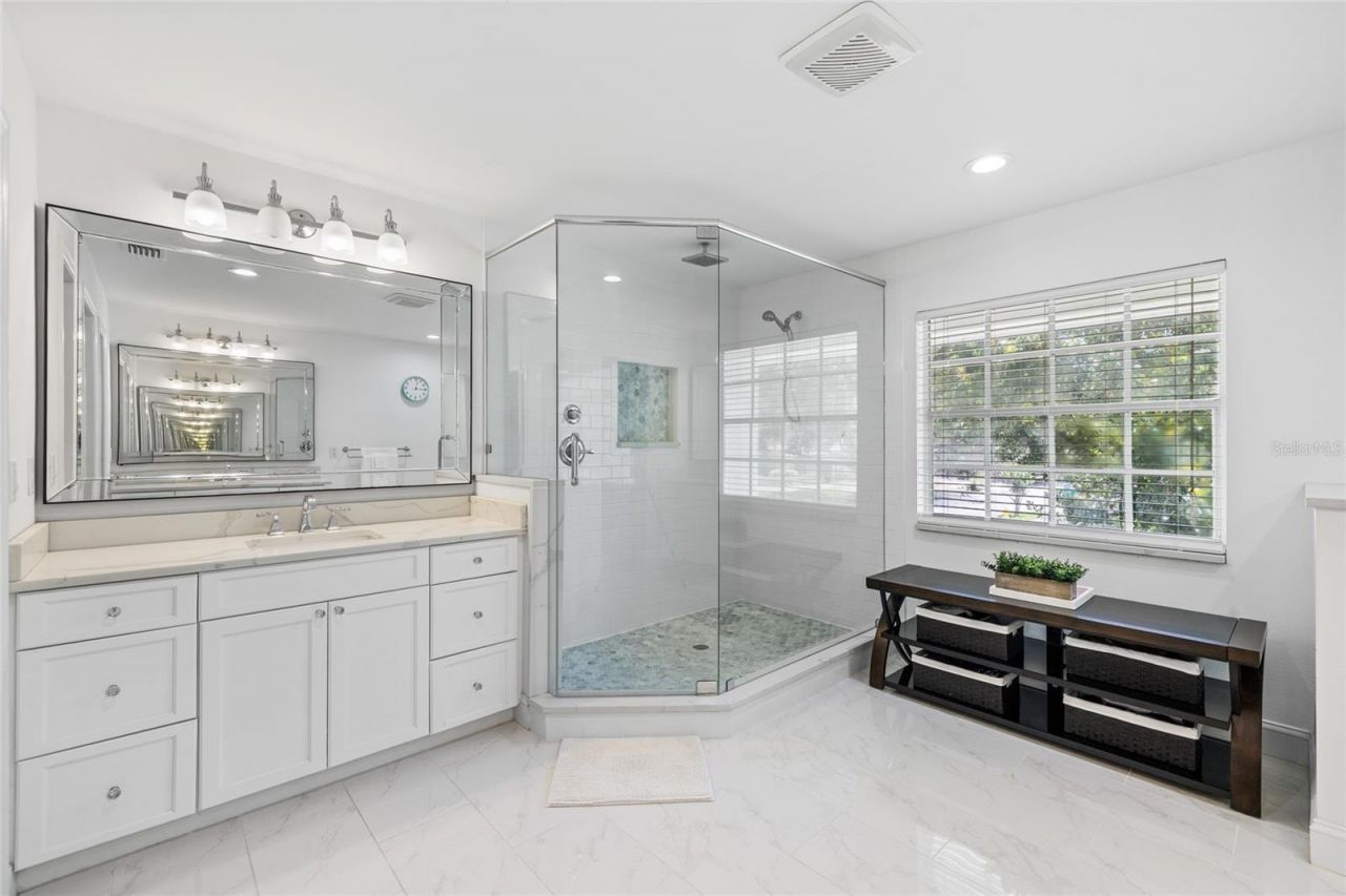 18010 Clear Lake Drive, Lutz, FL 33548 Photo
