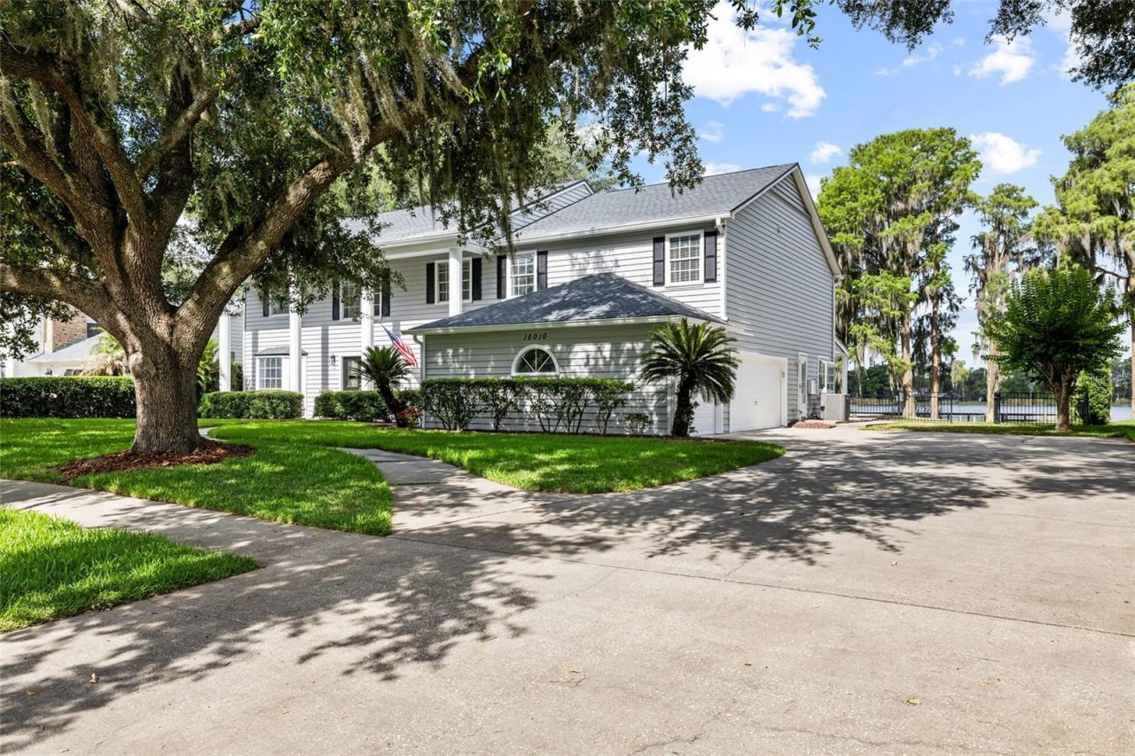 18010 Clear Lake Drive, Lutz, FL 33548 Photo