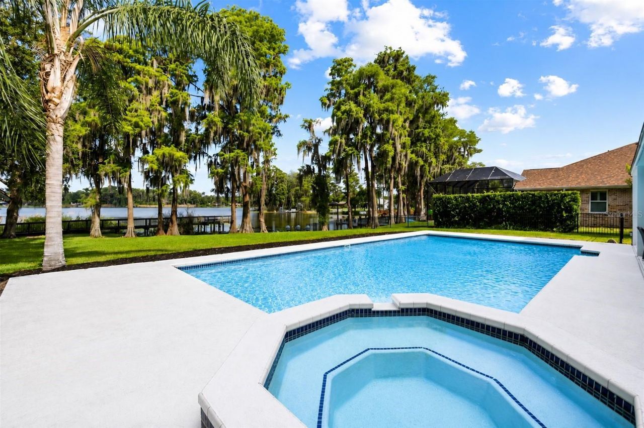 18010 Clear Lake Drive, Lutz, FL 33548 Photo
