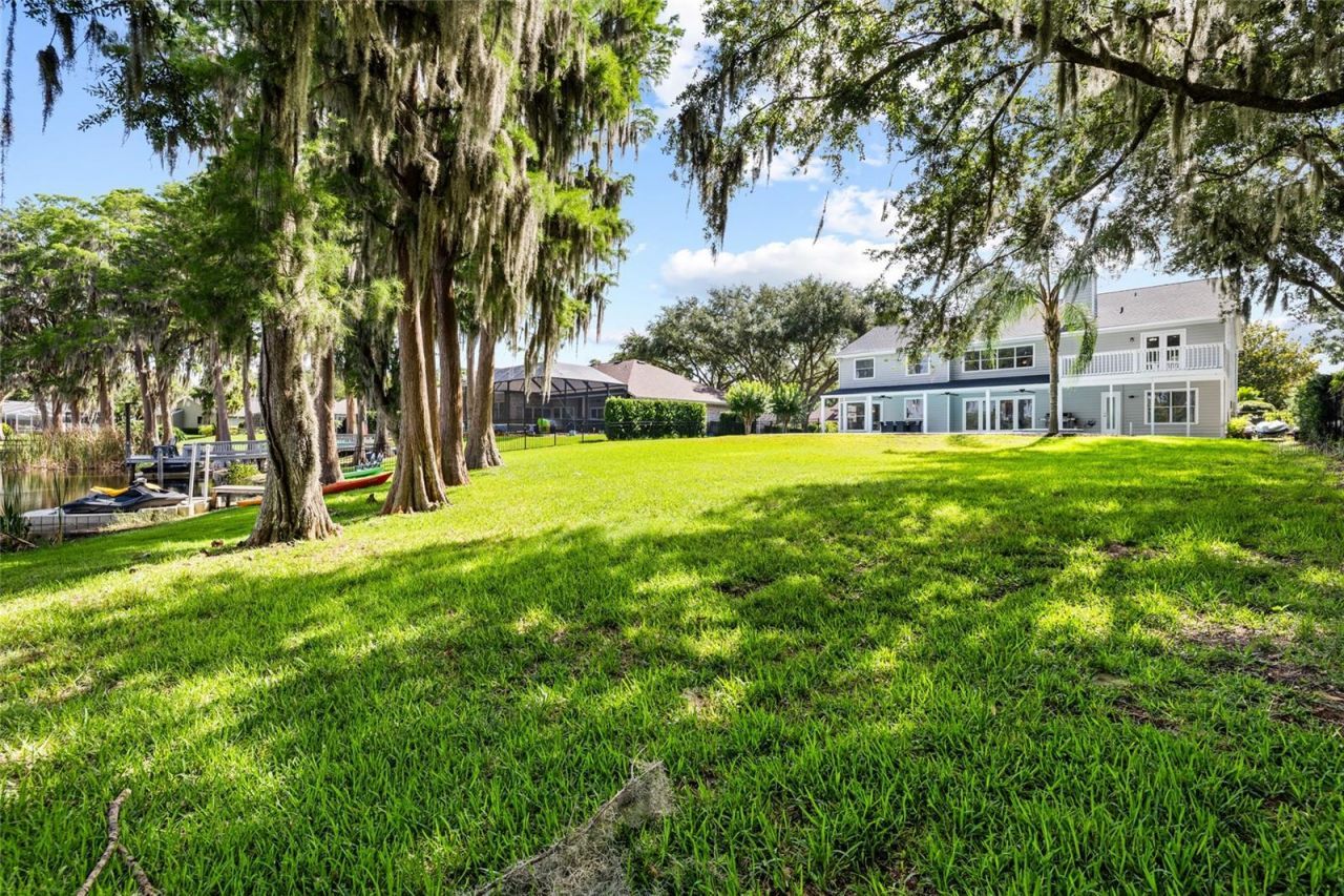 18010 Clear Lake Drive, Lutz, FL 33548 Photo