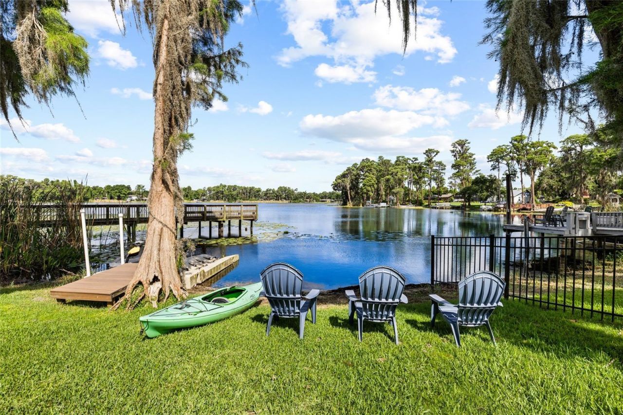 18010 Clear Lake Drive, Lutz, FL 33548 Photo