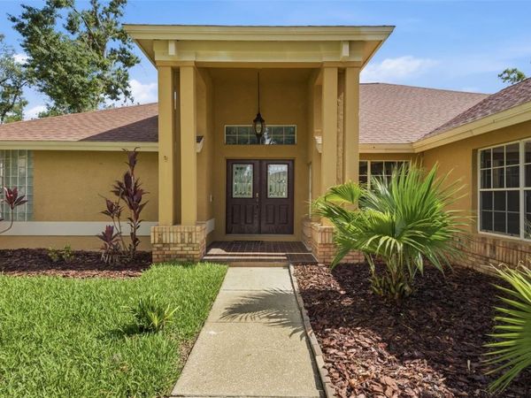 504 STRATFIELD DRIVE , LUTZ, FL 33549
