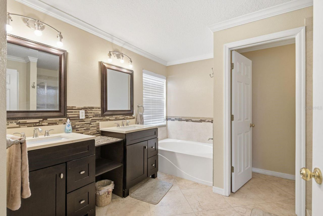 384 Wingate Circle , Oldsmar, FL 34677 Photo