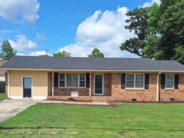 2814 Church Street , Winterville, NC 28590