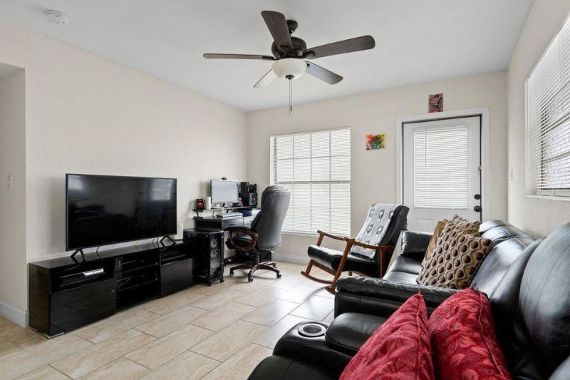 2804 Avenue J, Fort Pierce, FL 34947 Photo