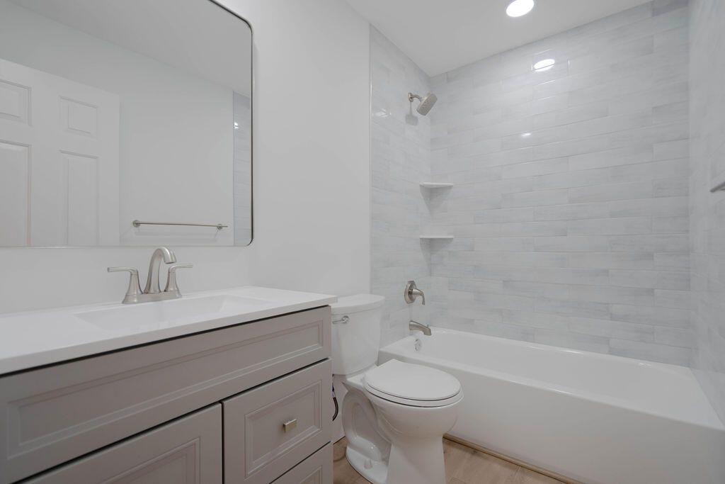 5710 Coach House Circle, Unit G, Boca Raton, FL 33486 Photo