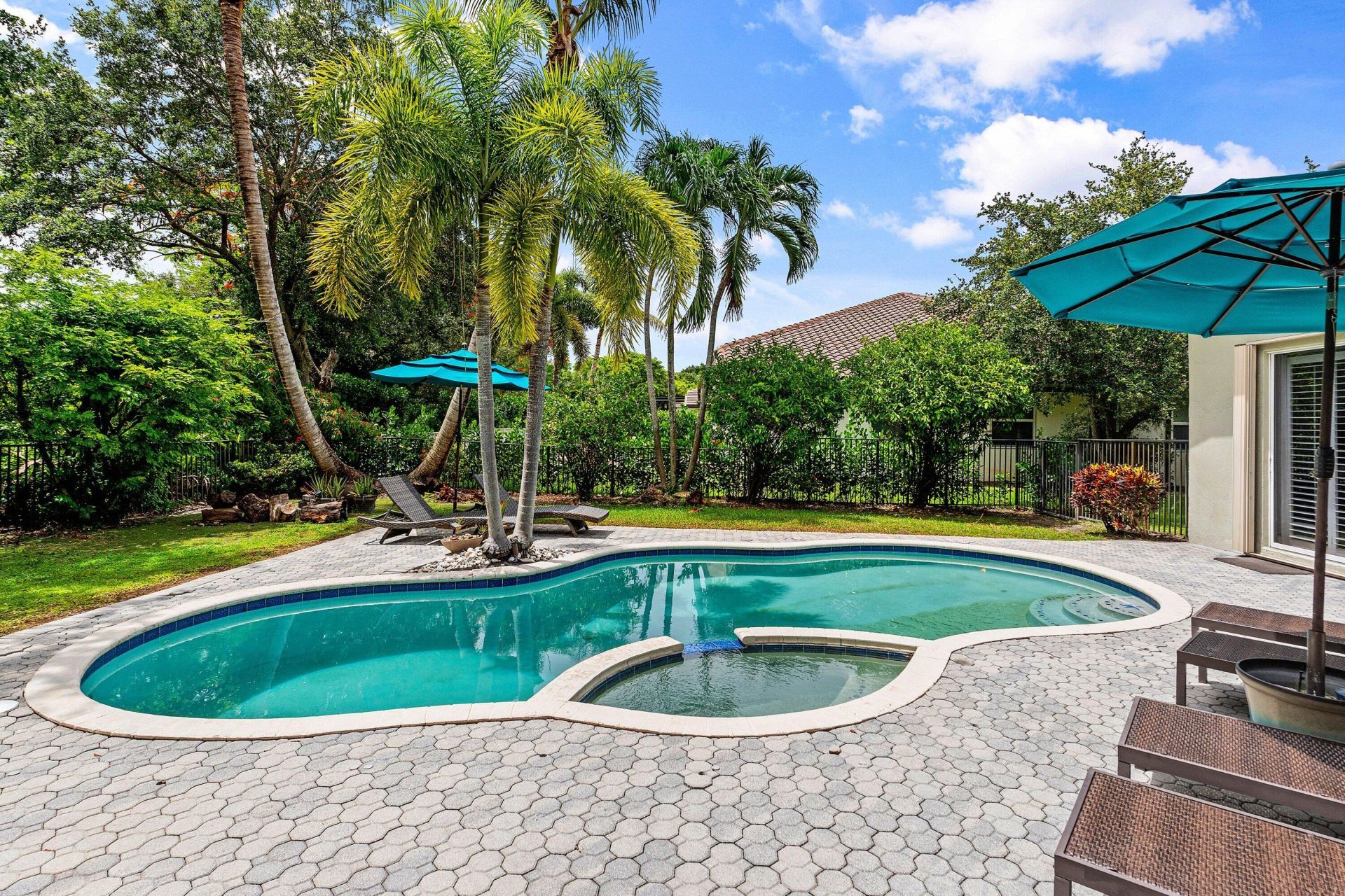6867 NW 107th Terrace, Parkland, FL 33076 Photo