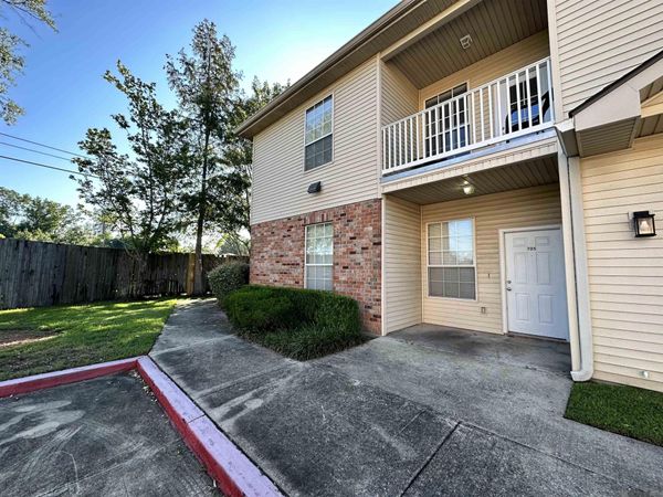 900 Dean Lee Dr, Unit #705, Baton Rouge, LA 70820
