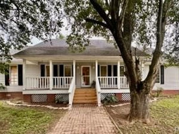209 S Davis , East Prairie, MO 63845
