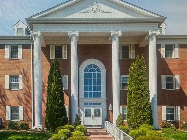 223 Country Club View , Edwardsville, IL 62025